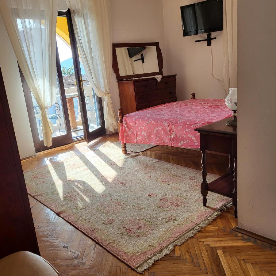 Studio Apartman Sa Pogledom Na More Meljine Bagian luar foto