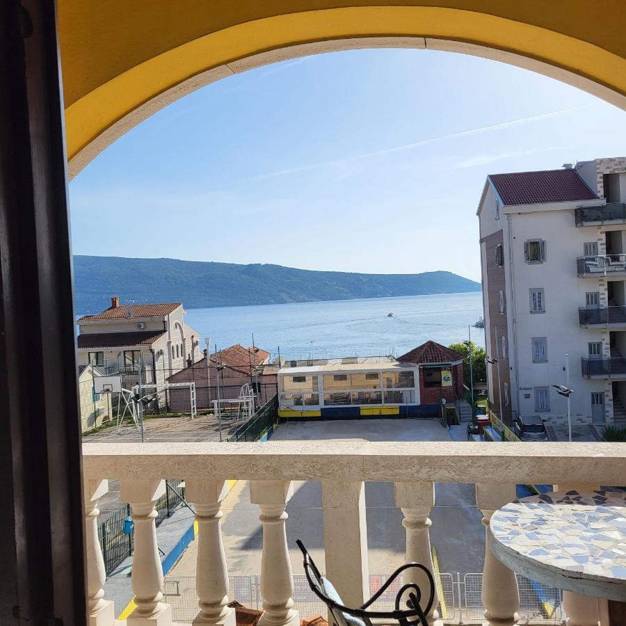 Studio Apartman Sa Pogledom Na More Meljine Bagian luar foto